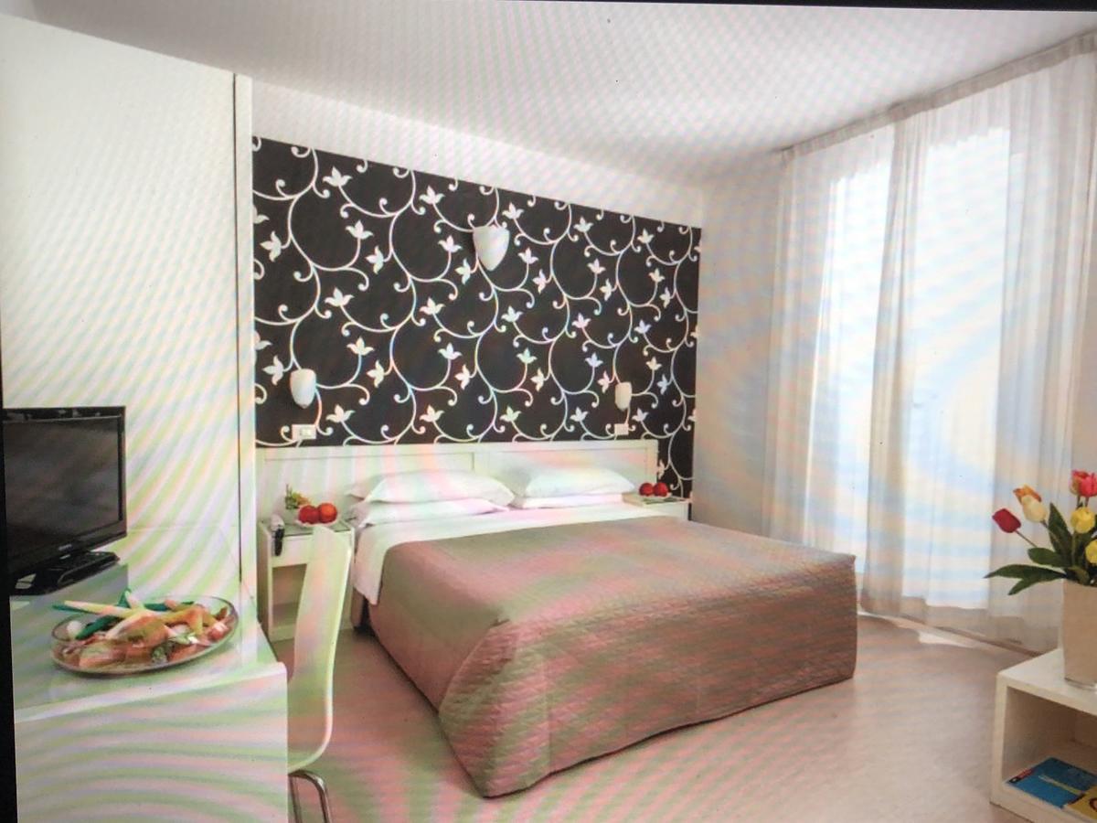 Hotel Stella Polare Rimini Exterior photo
