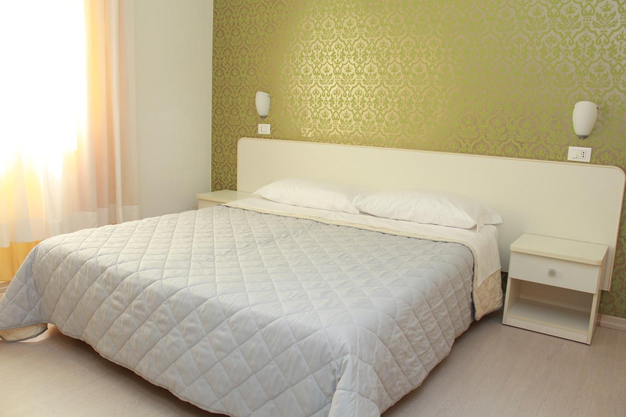 Hotel Stella Polare Rimini Exterior photo