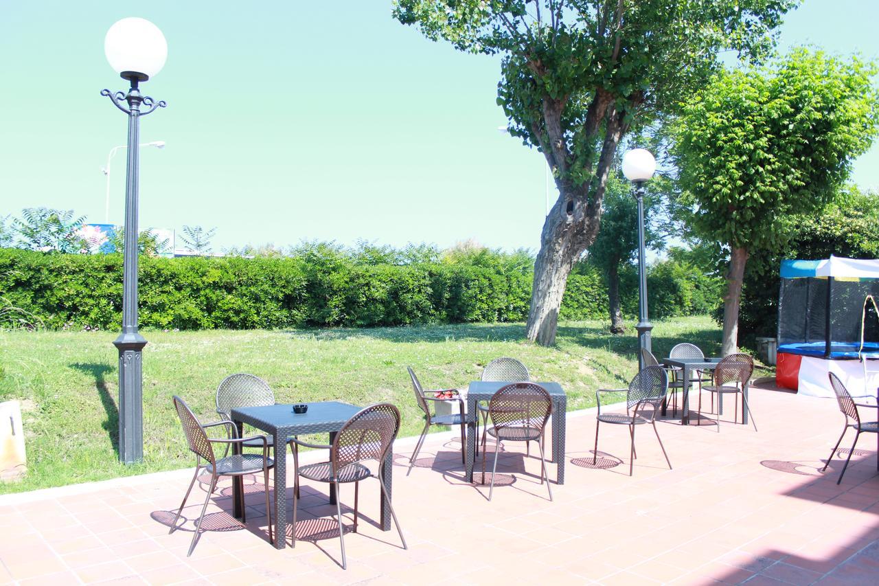 Hotel Stella Polare Rimini Exterior photo